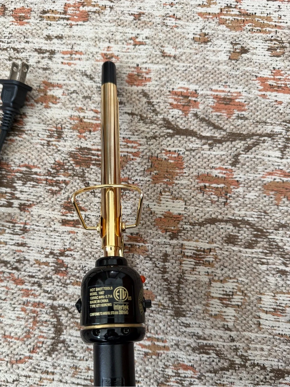 HOT TOOLS Gold Extended Barrel Curling Iron Excellent condition